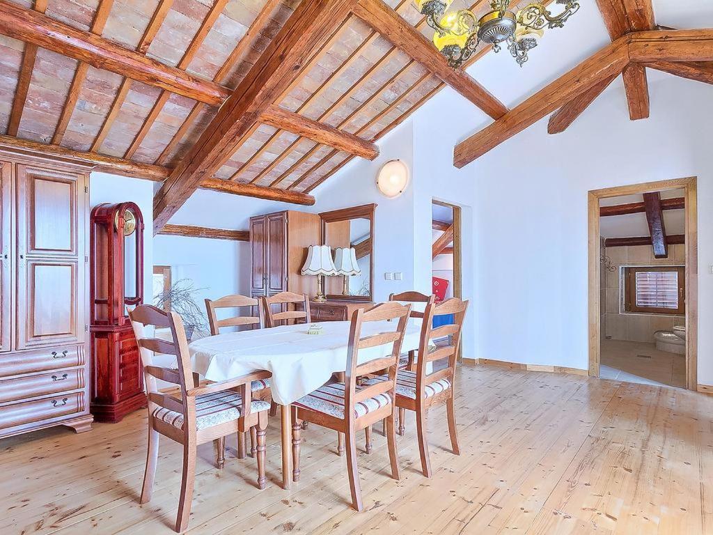 Villas Aurelia Barat  Bagian luar foto